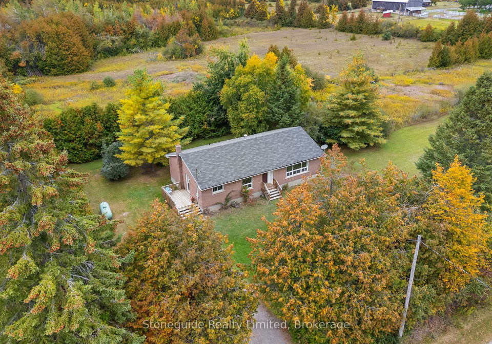100-moloney-line-selwyn-ontario-x13817360