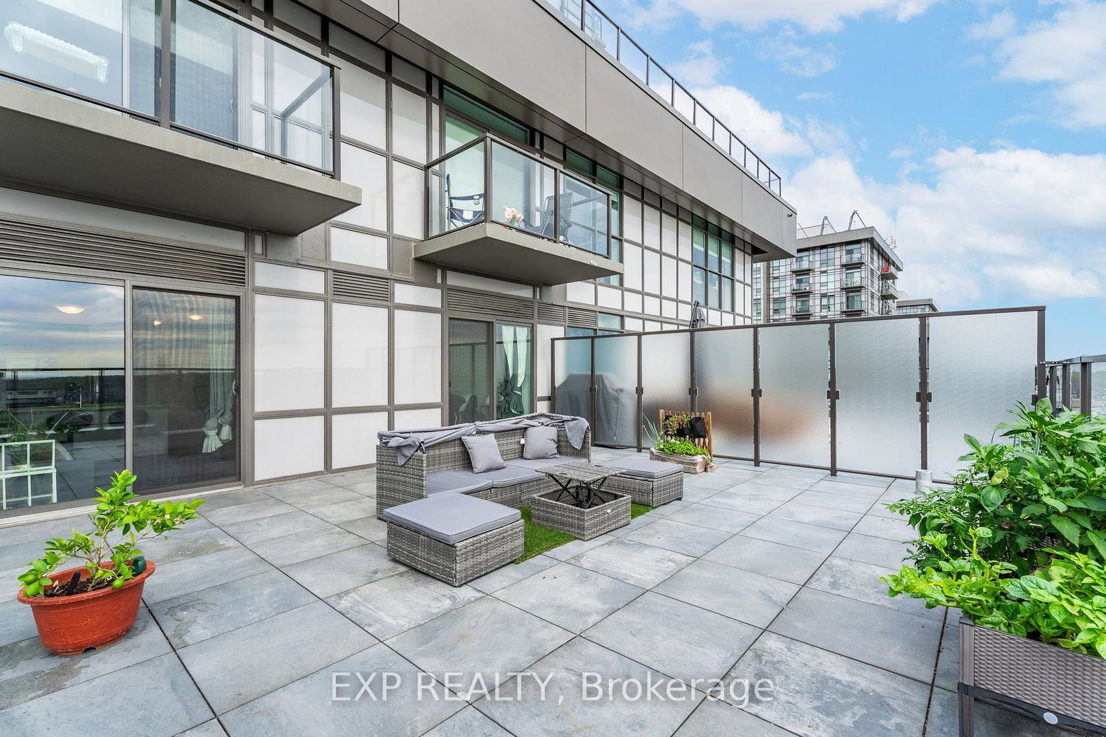 450-dundas-street-east-hamilton-ontario-x13817932
