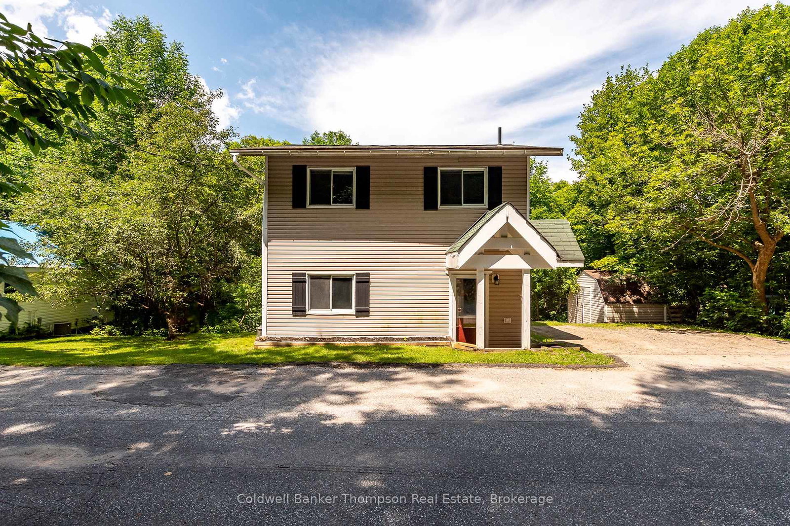 16-walpole-street-huntsville-ontario-x13818000