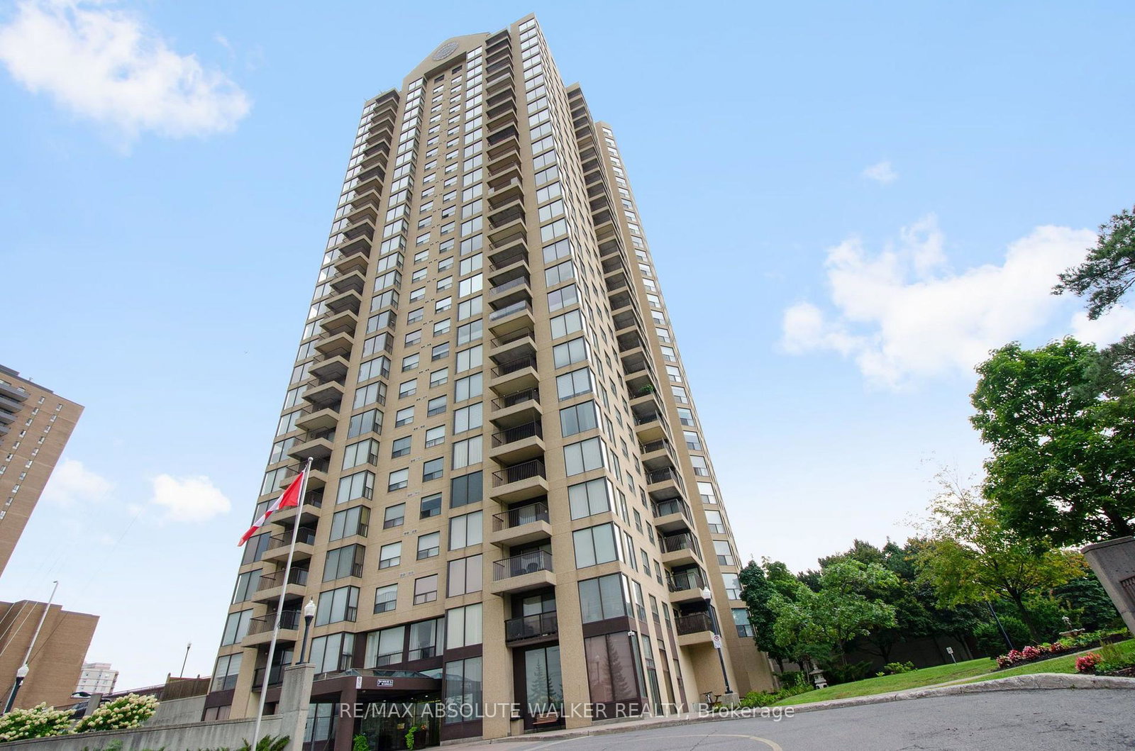 545-st-laurent-boulevard-ottawa-ontario-x13818110