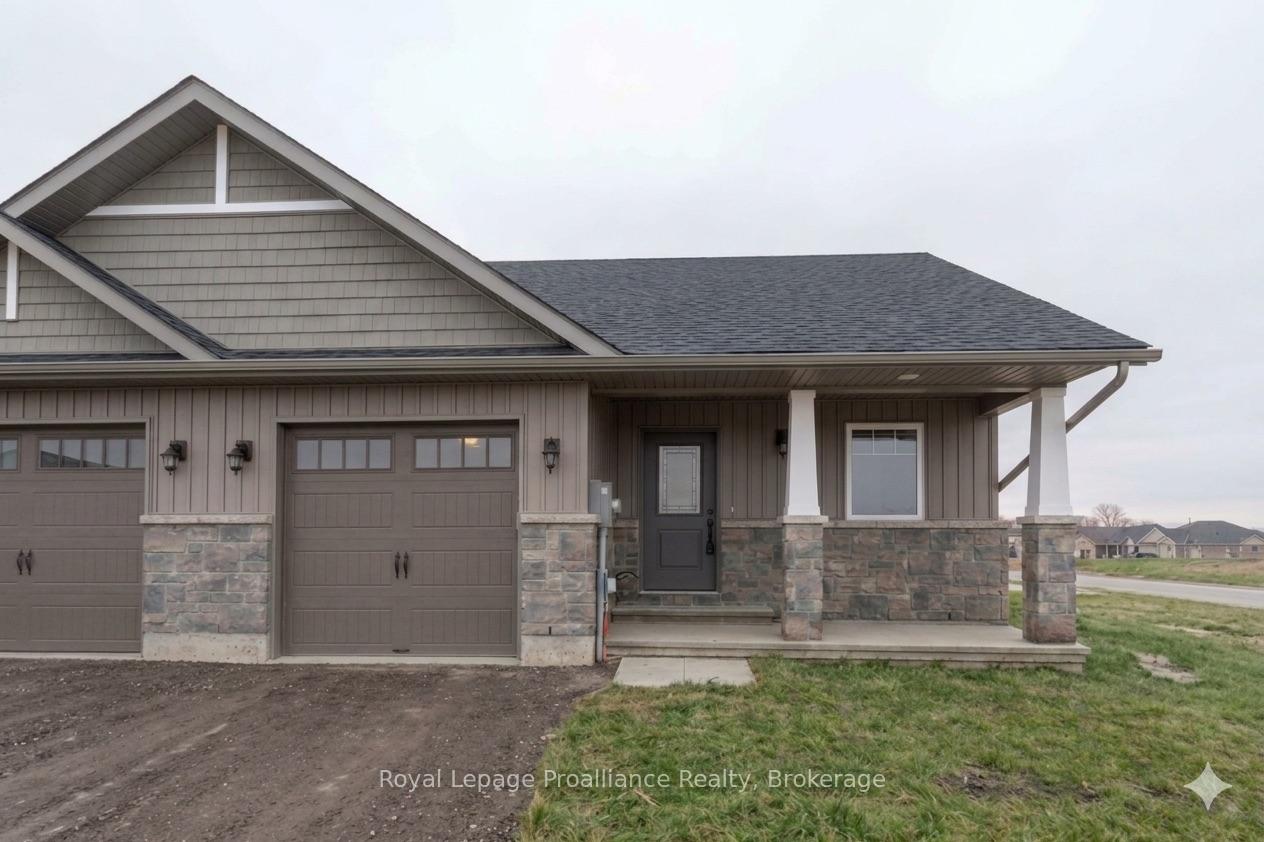 123-farrington-crescent-prince-edward-county-ontario-x13818248
