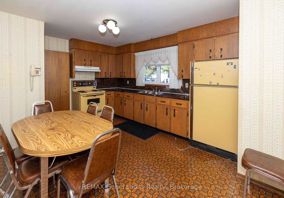 121-loyola-place-thunder-bay-ontario-x13818280