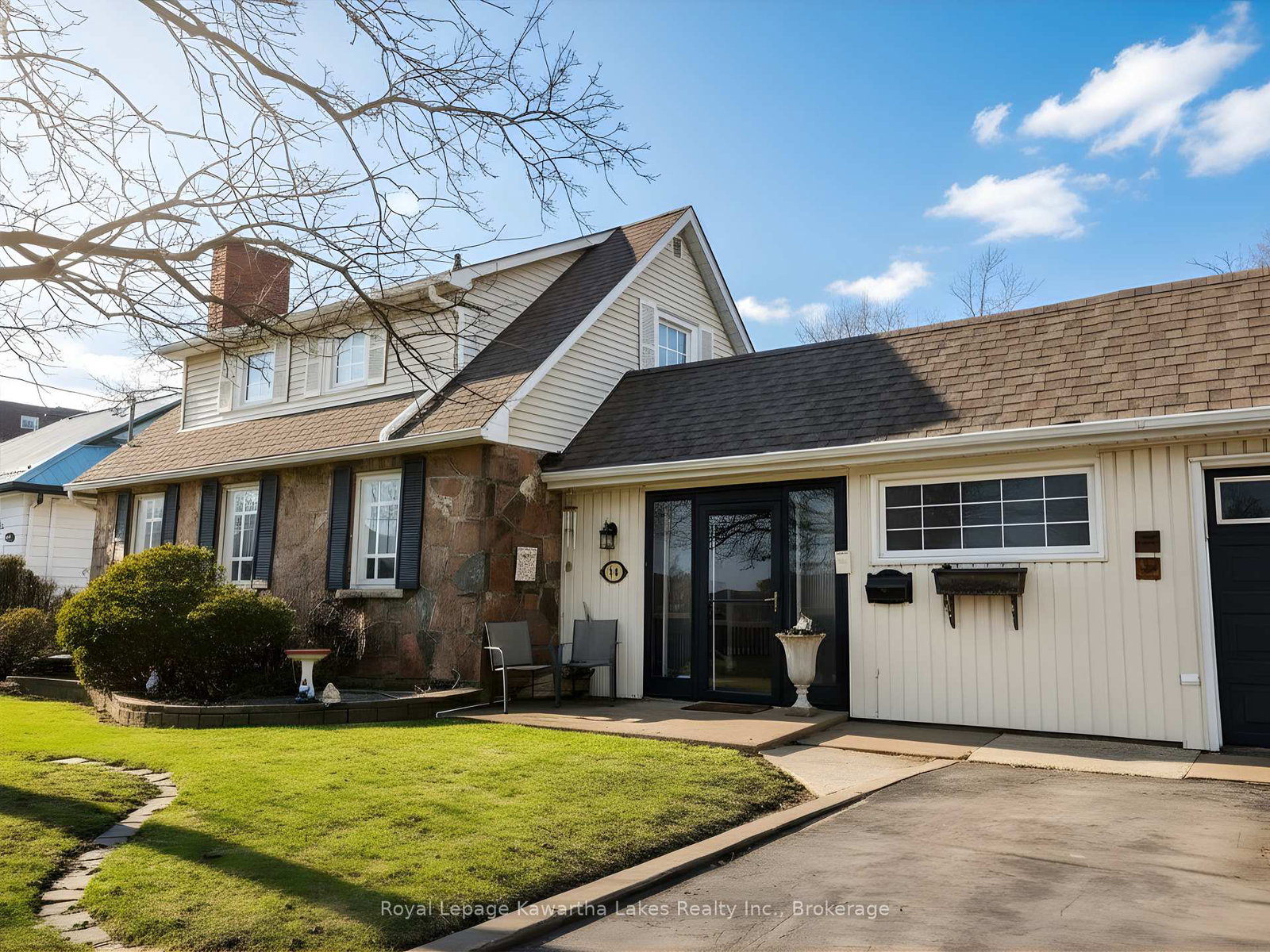 114-colborne-street-w-kawartha-lakes-ontario-x13818632