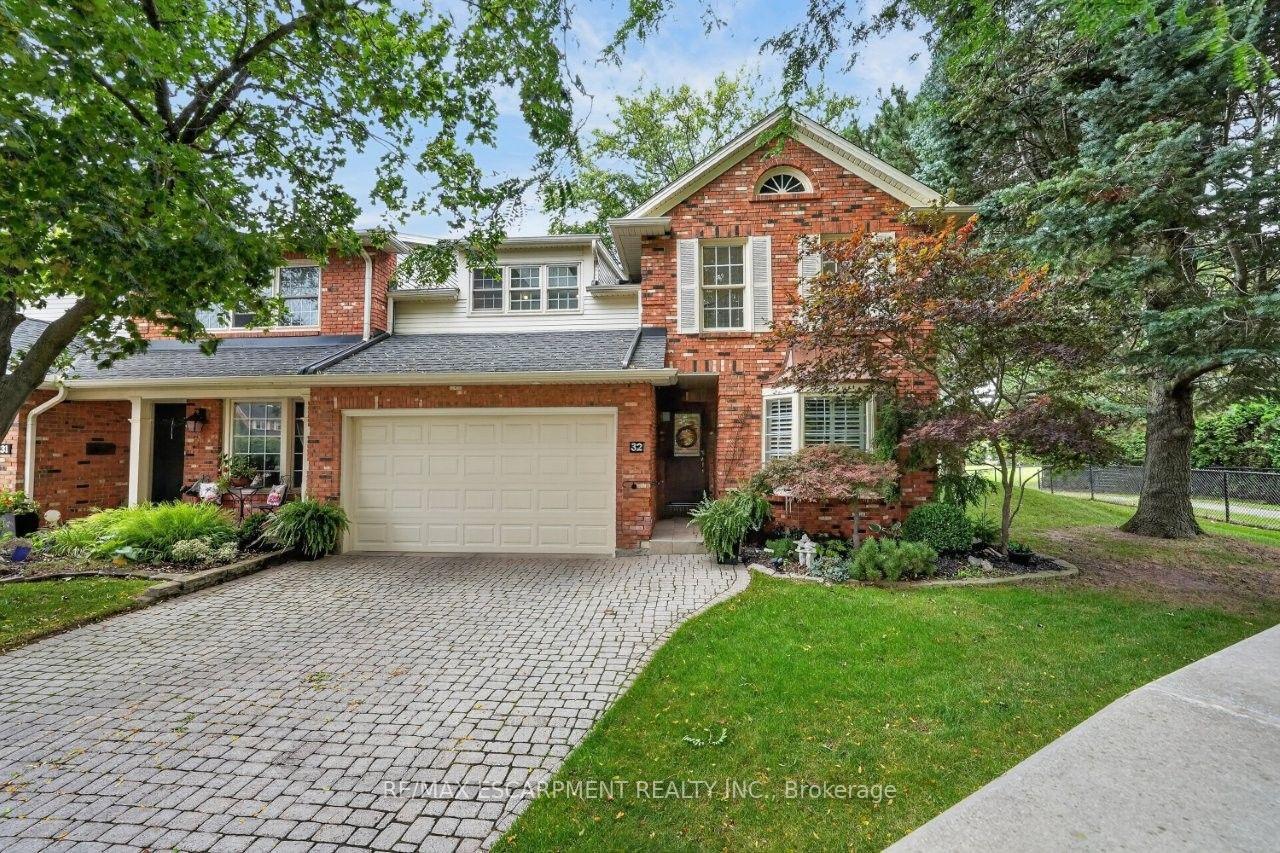 5-carn-castle-gate-st-catharines-ontario-x13819246