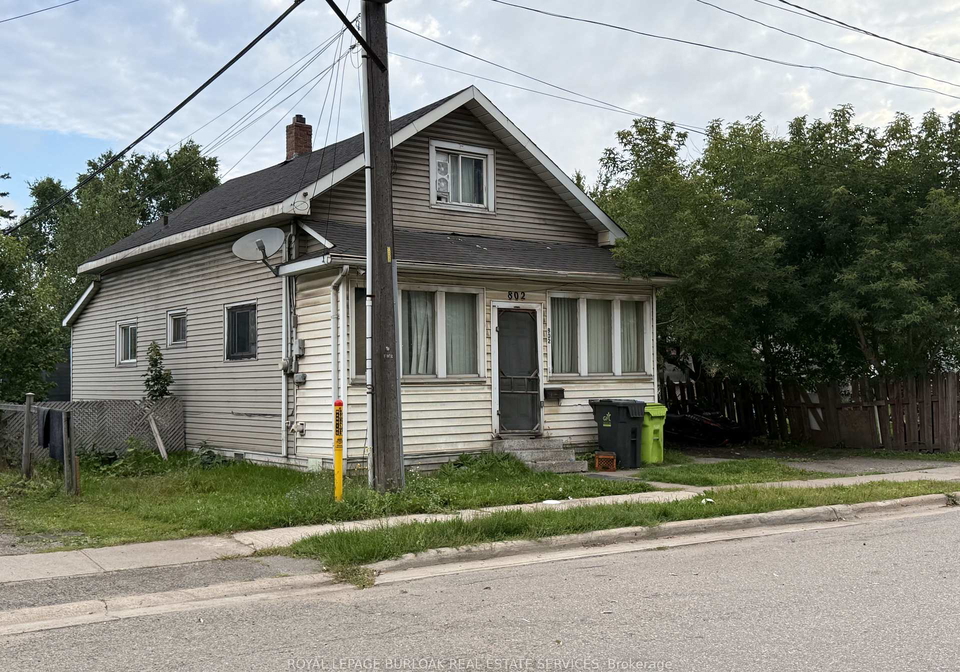 802-w-bonney-street-sault-ste-marie-ontario-x13819352