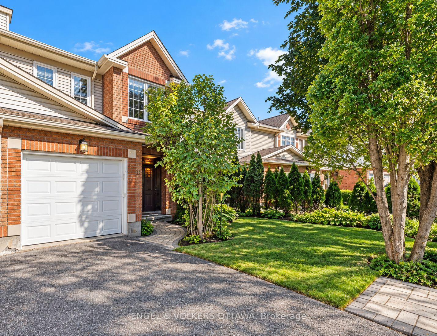 11-longshire-circle-ottawa-ontario-x13819496