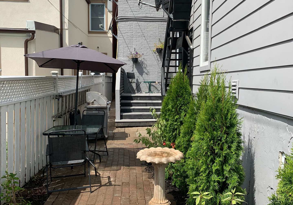 74-west-avenue-n-hamilton-ontario-x13819504
