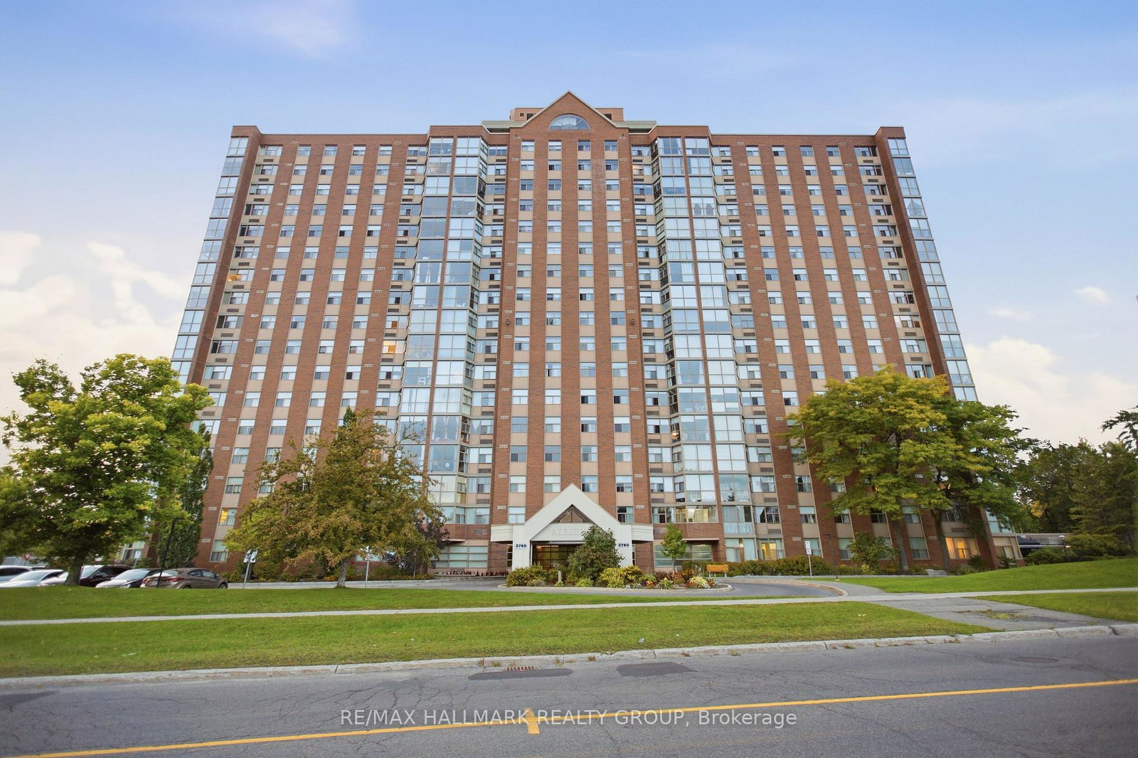 2760-carousel-crescent-ottawa-ontario-x13819528