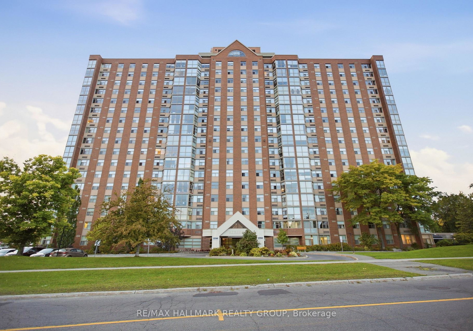 2760-carousel-crescent-ottawa-ontario-x13819528
