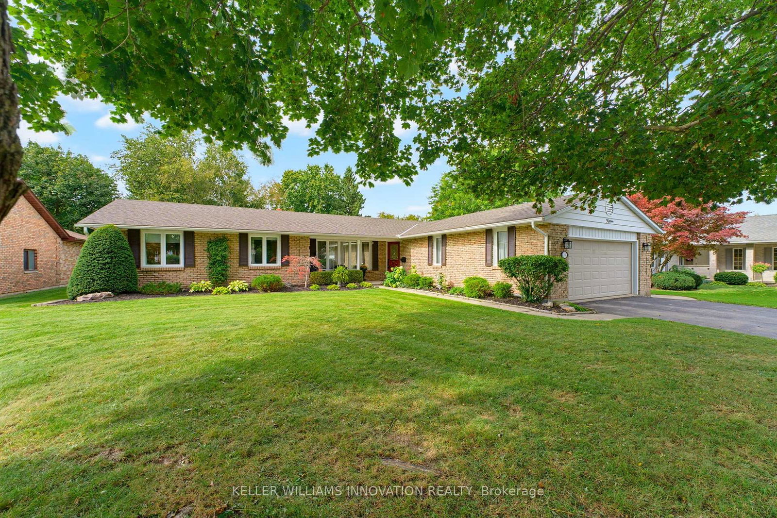 15-mclaren-avenue-n-north-perth-ontario-x13819902