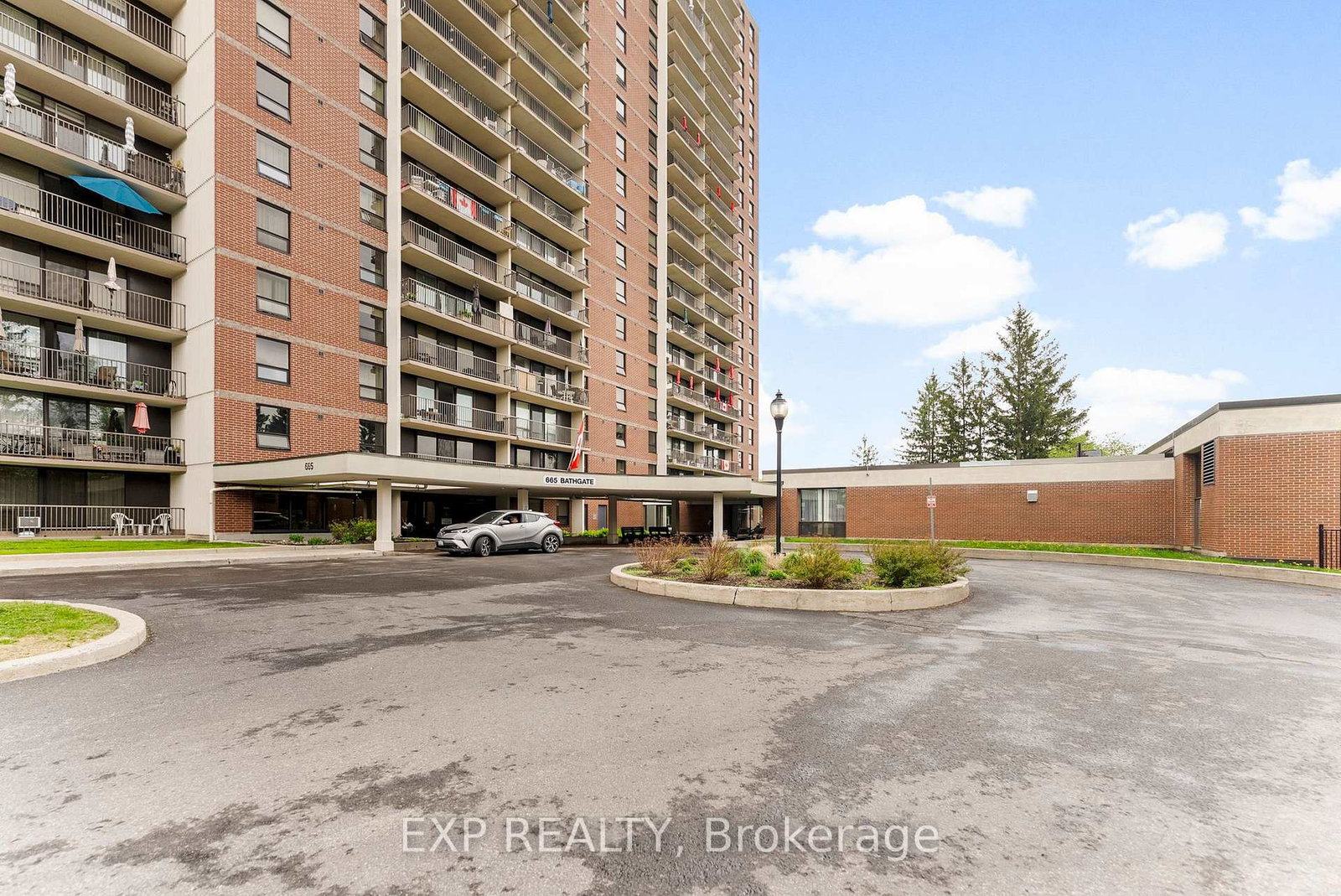 665-bathgate-drive-ottawa-ontario-x13820146