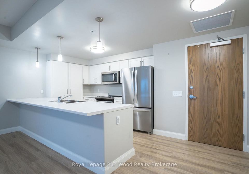 8-centre-street-norwich-ontario-x13820172