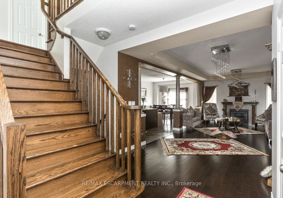 183-pelech-crescent-hamilton-ontario-x13820208