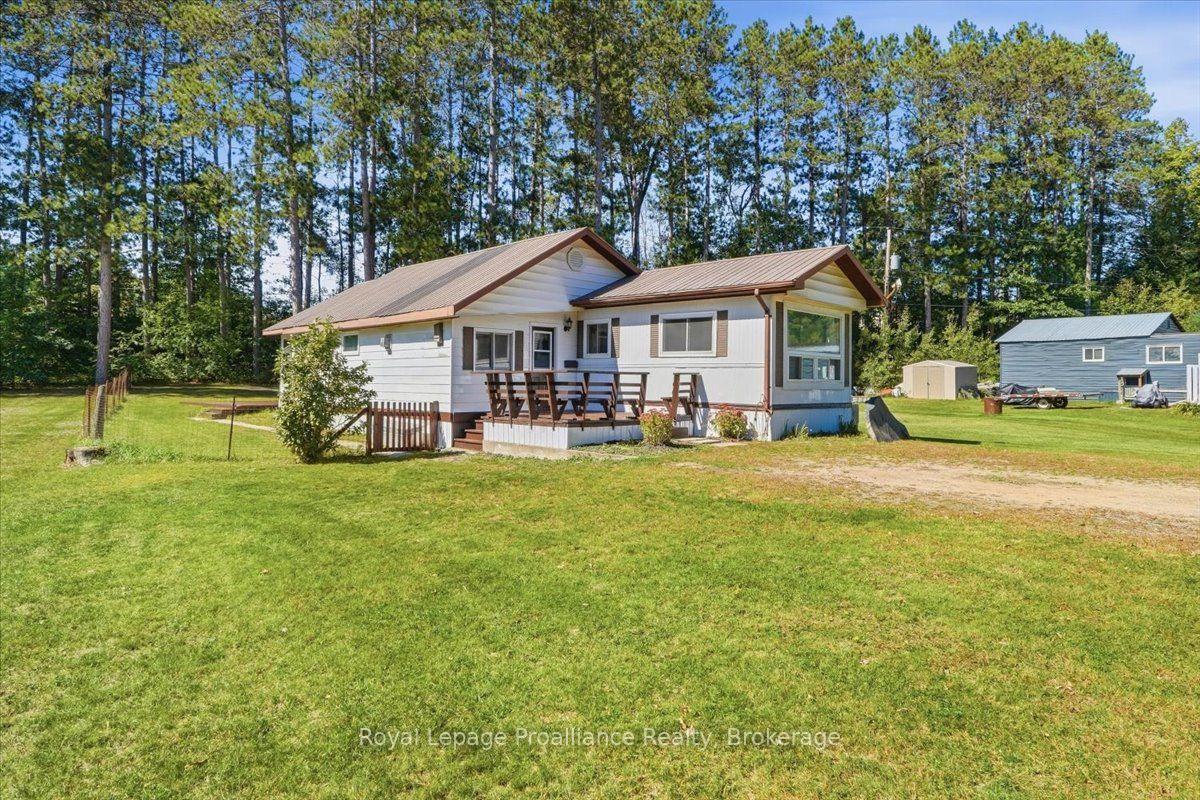 46-byers-lane-tweed-ontario-x13820218