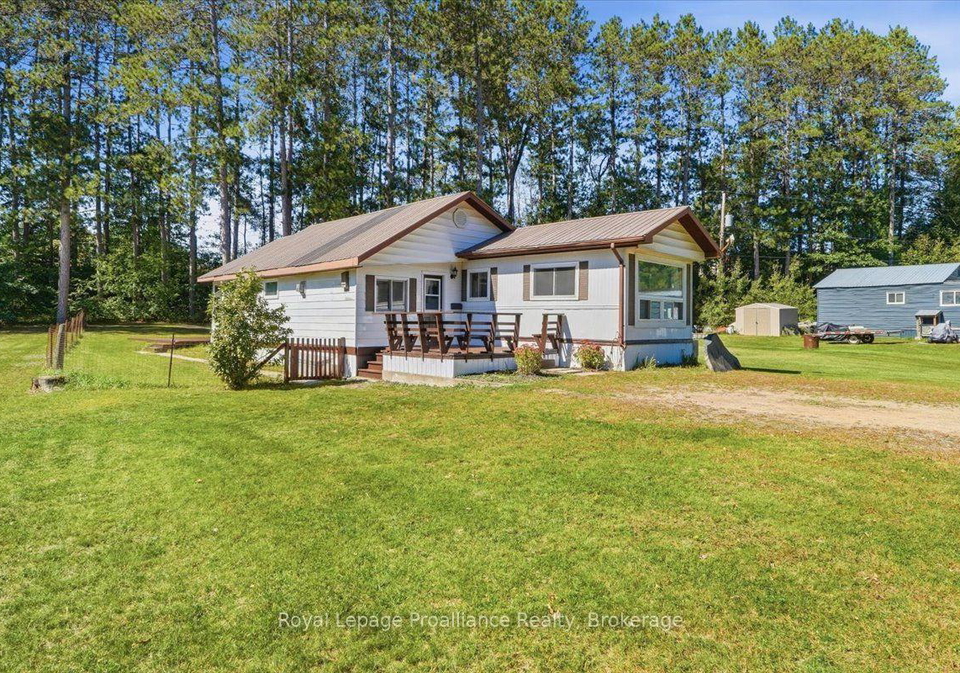 46-byers-lane-tweed-ontario-x13820218