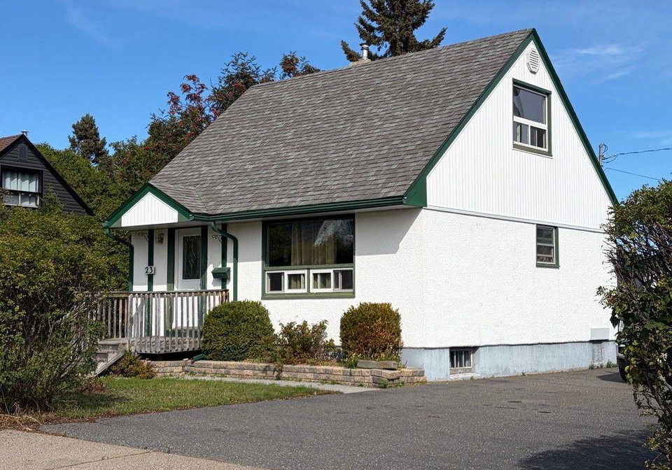 23-gresley-court-e-thunder-bay-ontario-x13820314