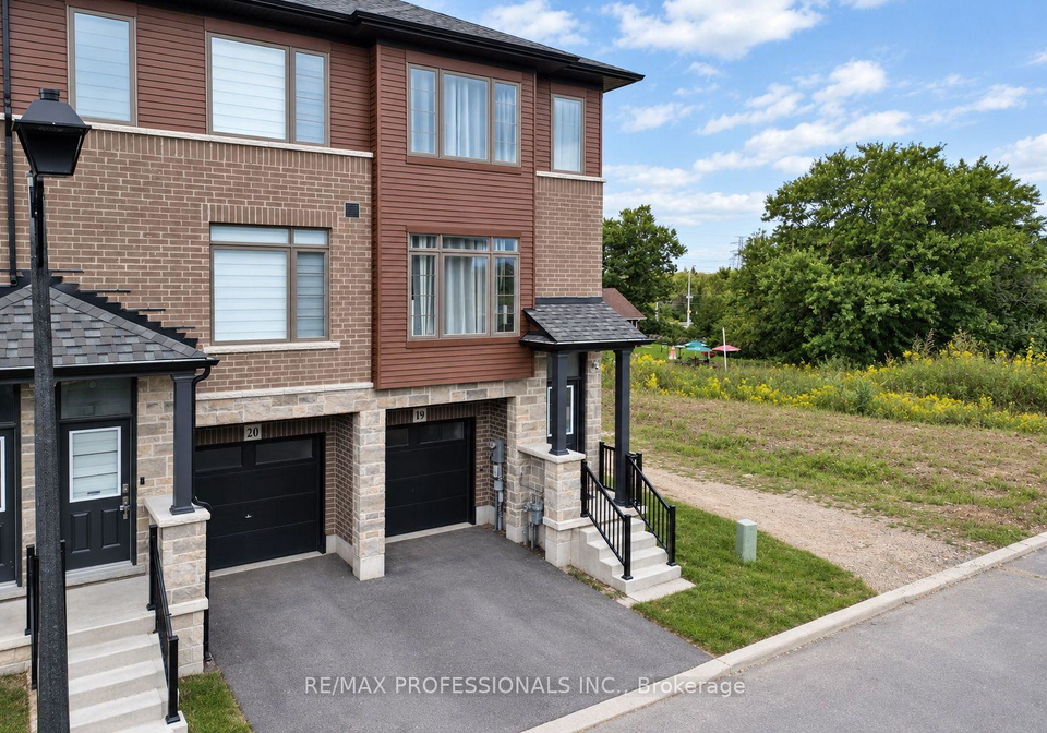 61-soho-street-hamilton-ontario-x13820582