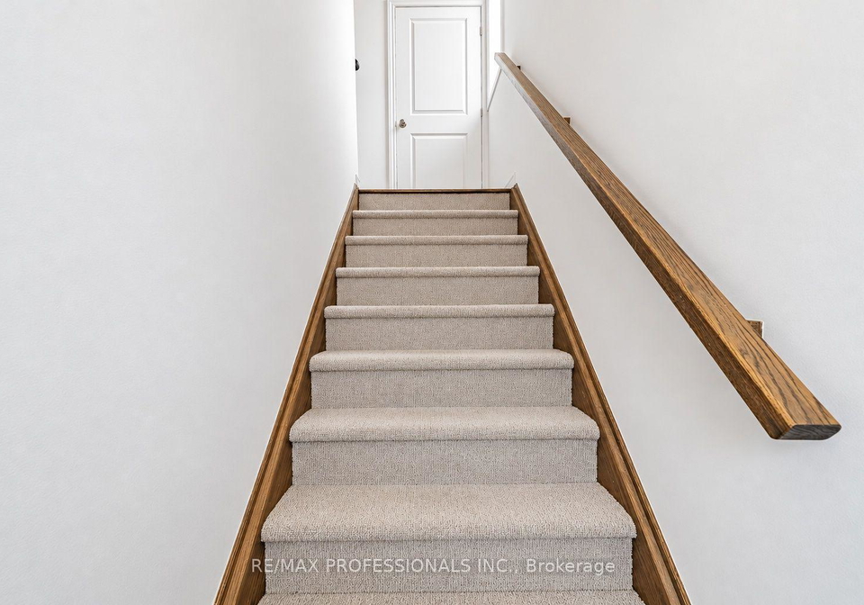 61-soho-street-hamilton-ontario-x13820582