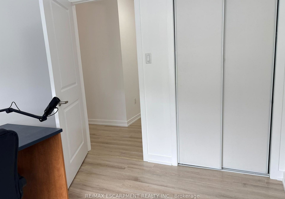 101-shoreview-place-hamilton-ontario-x13821292