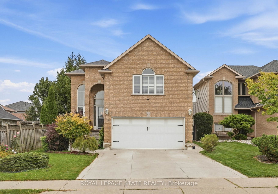 11-redtail-crescent-hamilton-ontario-x13821348