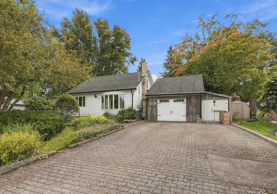 156-queen-street-s-minto-ontario-x13821566