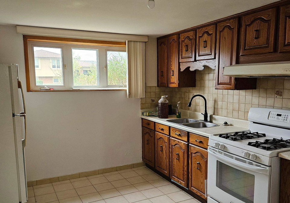 115-deerhurst-road-hamilton-ontario-x13821594