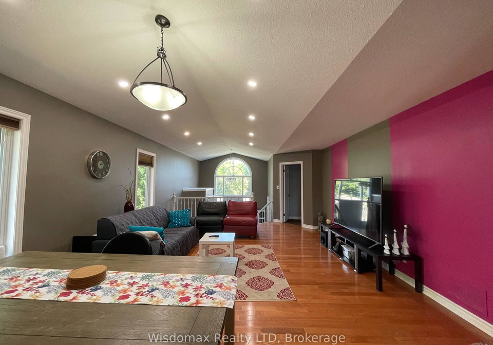 8272-woodsview-crescent-niagara-falls-ontario-x13821894