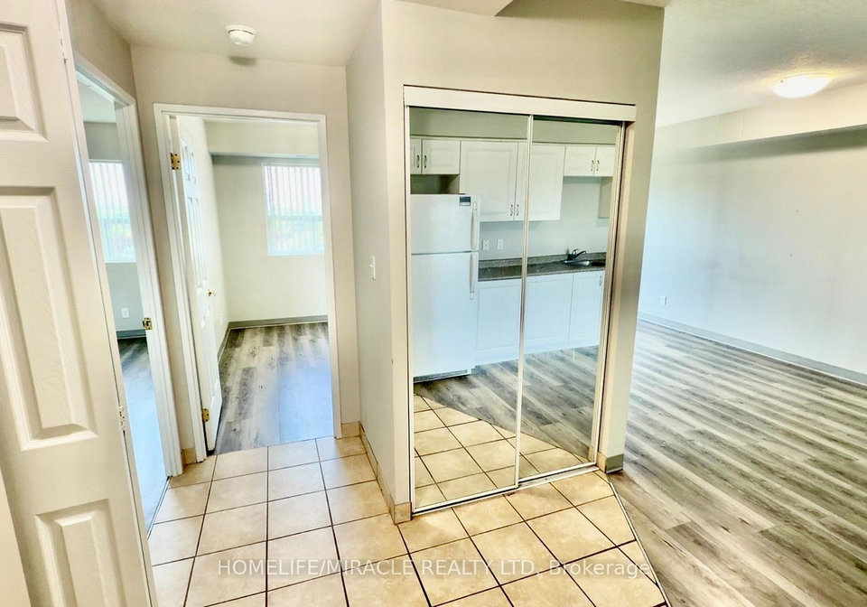 593-strasburg-road-kitchener-ontario-x13822046