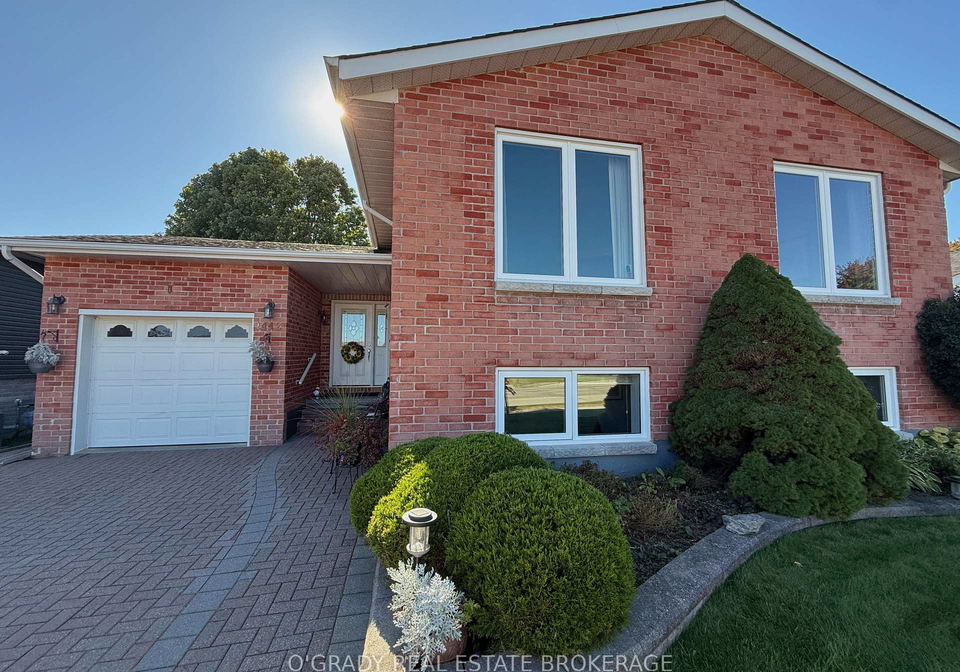 1442-windsor-drive-brockville-ontario-x13822818