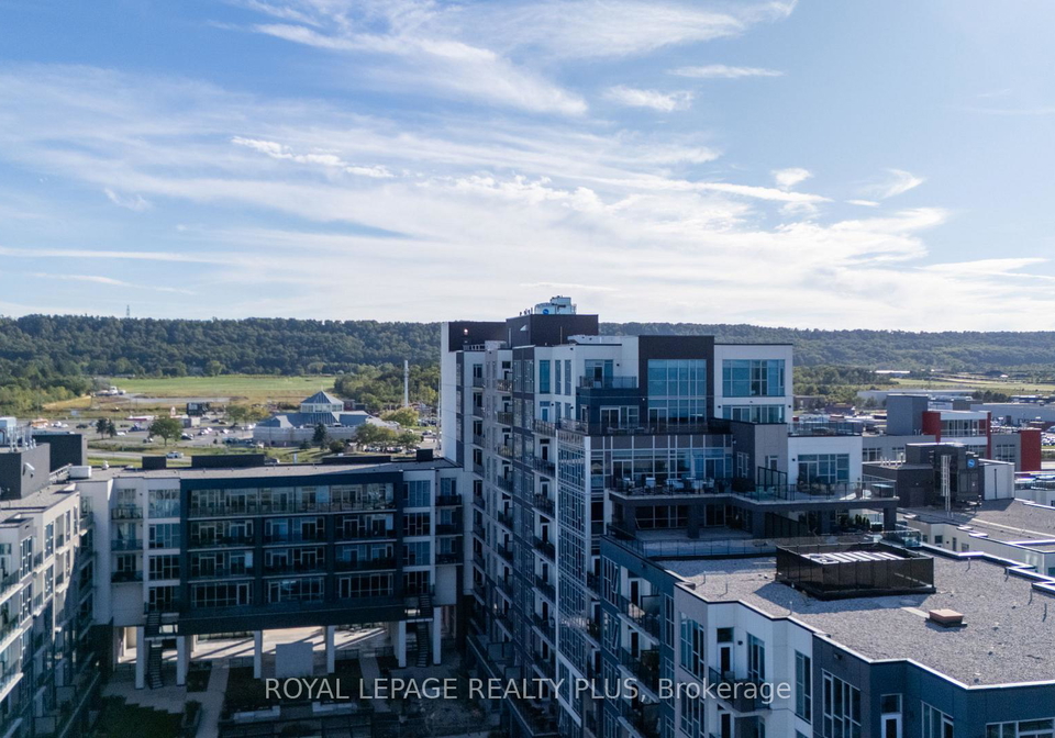 16-concord-place-grimsby-ontario-x13822846