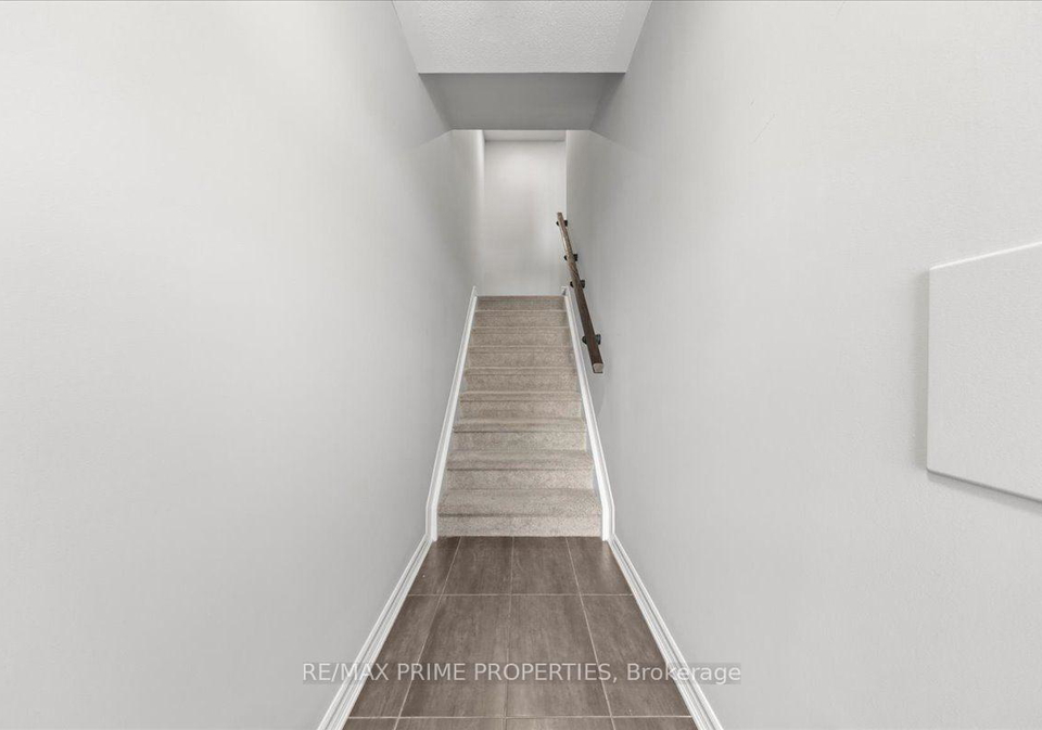 657-makwa-private-ottawa-ontario-x13823050