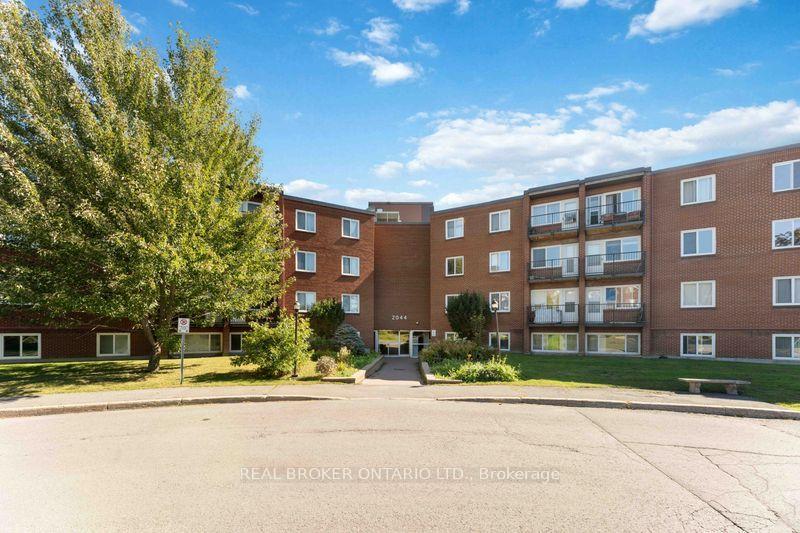 2044-arrowsmith-drive-ottawa-ontario-x13823074
