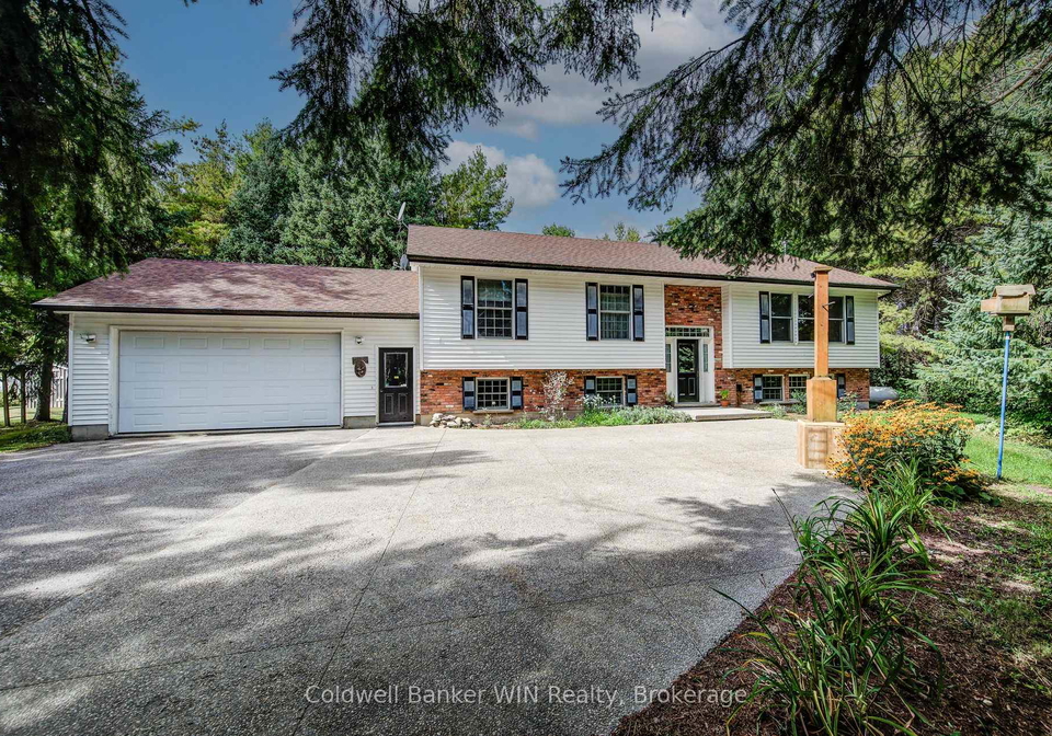 7356-sideroad-12-mapleton-ontario-x13823076