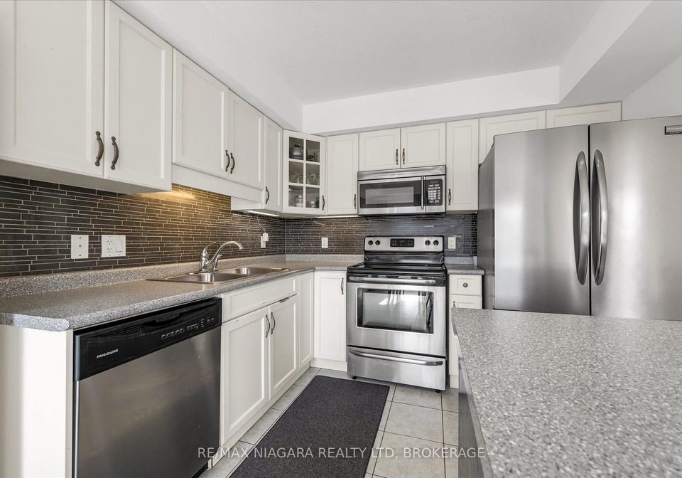187-cardinal-crescent-welland-ontario-x13823210