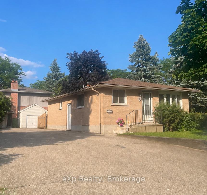 1-joyce-place-guelph-ontario-x13823316