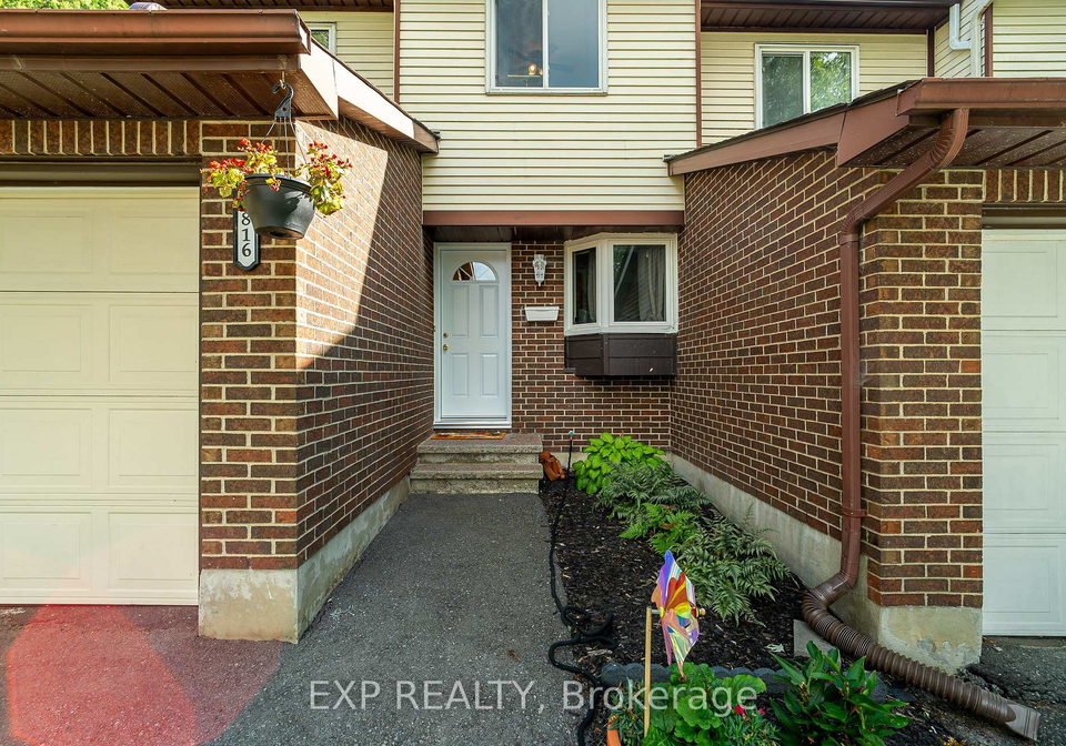 6816-bilberry-drive-ottawa-ontario-x13823366