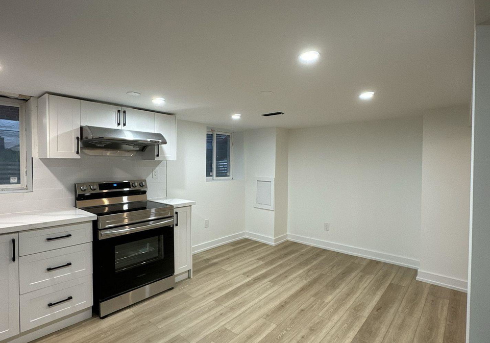 293-east-17th-street-hamilton-ontario-x13823384