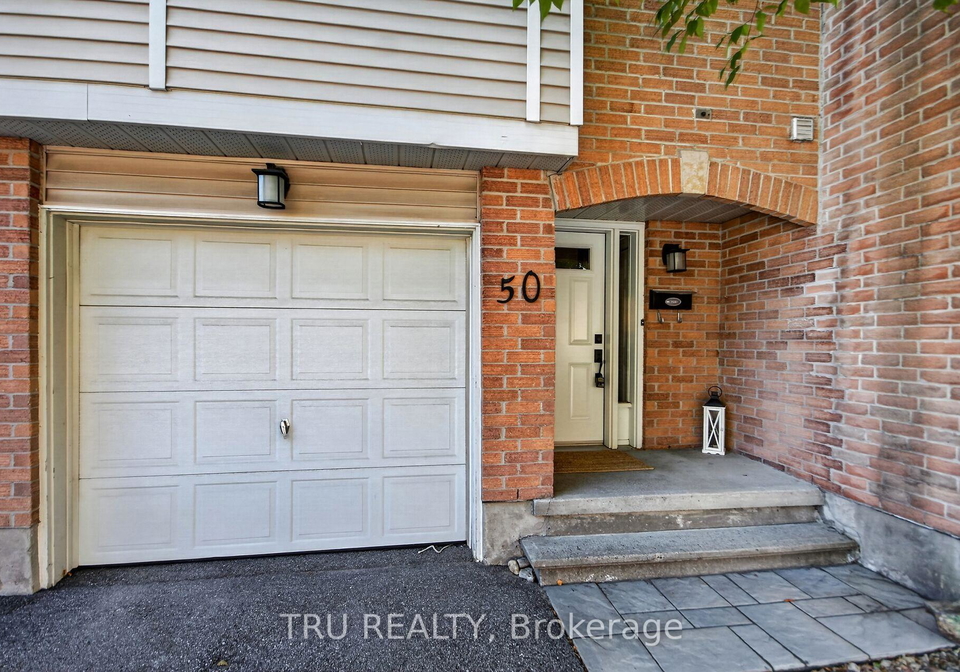 50-lightfoot-place-kanata-ontario-x13823562