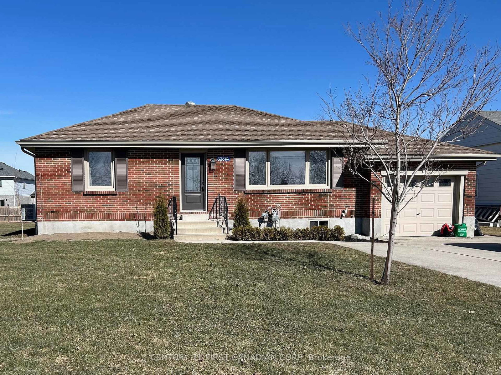 33374-richmond-street-lucan-biddulph-ontario-x13823714