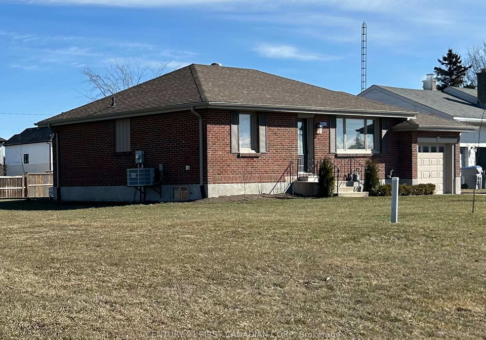 33374-richmond-street-lucan-biddulph-ontario-x13823714