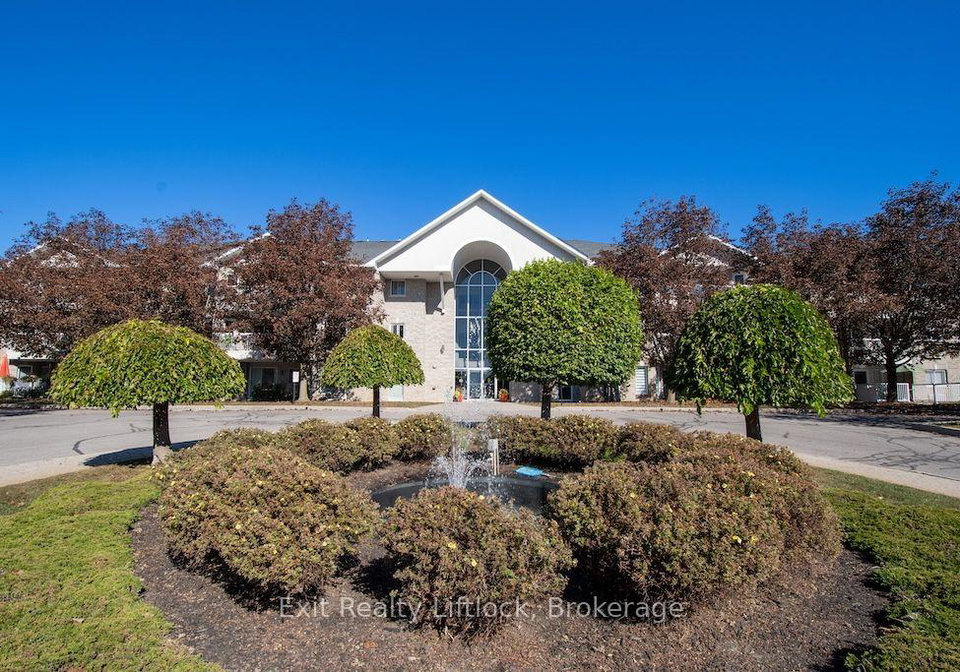 1099-clonsilla-avenue-peterborough-ontario-x13823988