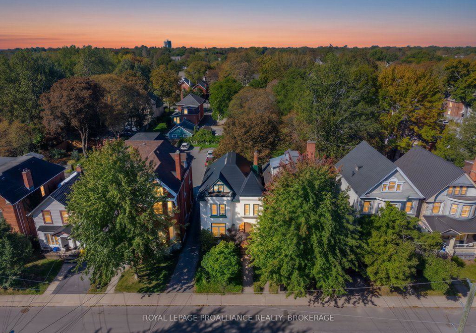 236-frontenac-street-kingston-ontario-x13824054
