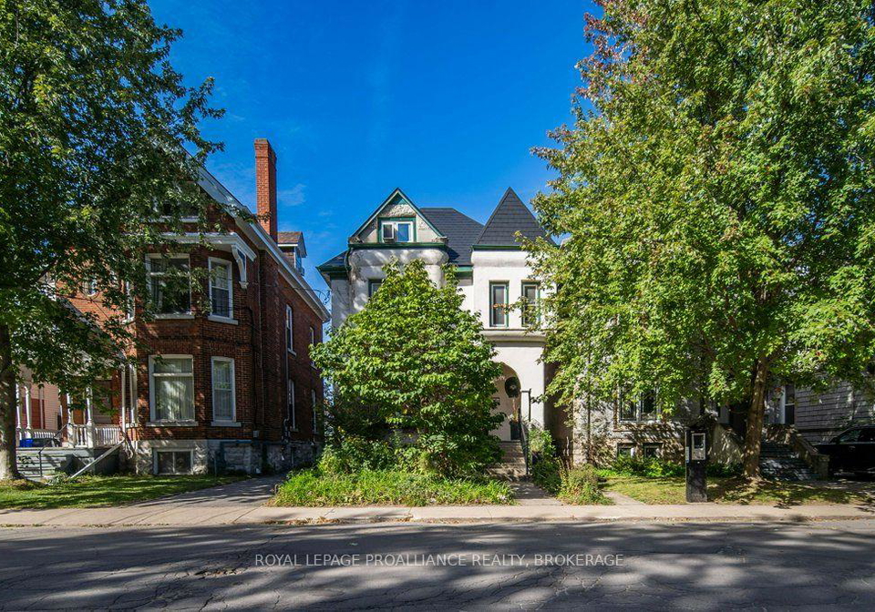 236-frontenac-street-kingston-ontario-x13824054