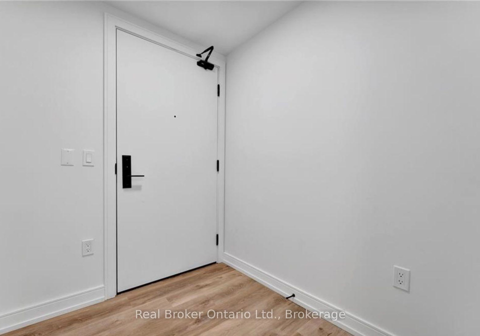 1-jarvis-street-hamilton-ontario-x13824226