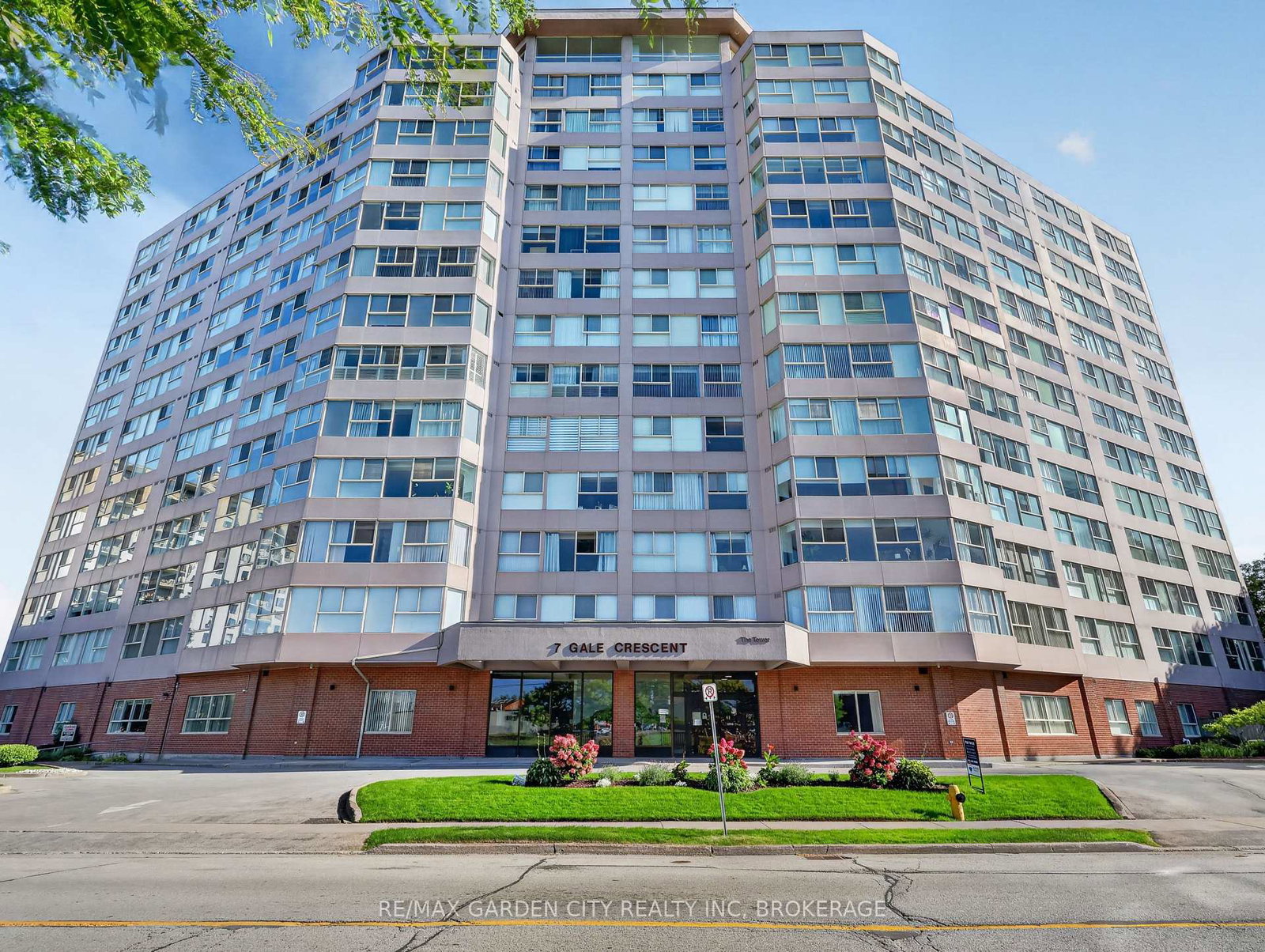 7-gale-crescent-st-catharines-ontario-x13824238