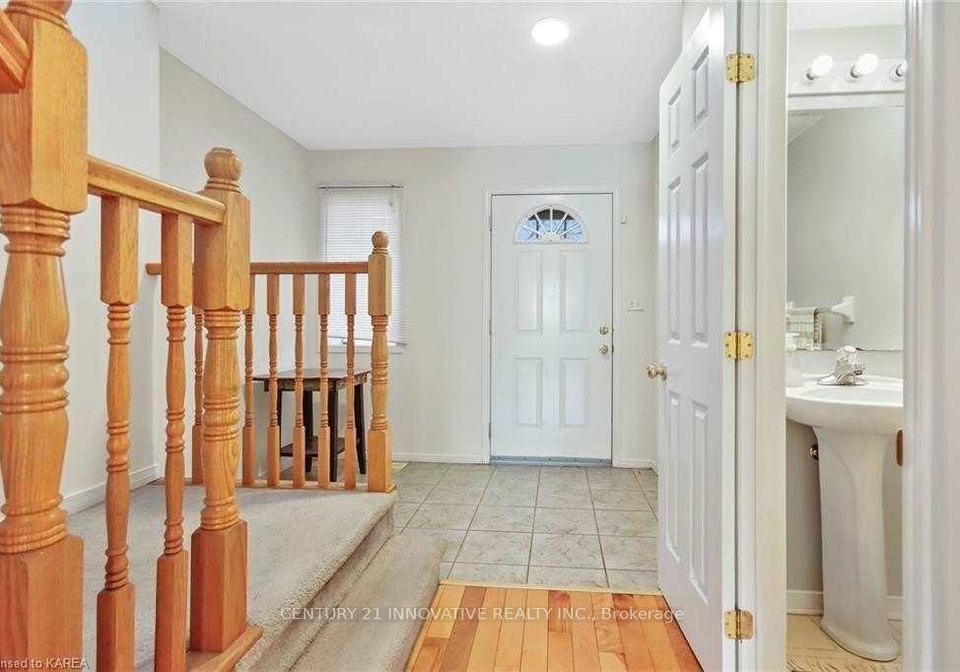 458-freeman-crescent-e-kingston-ontario-x13824384
