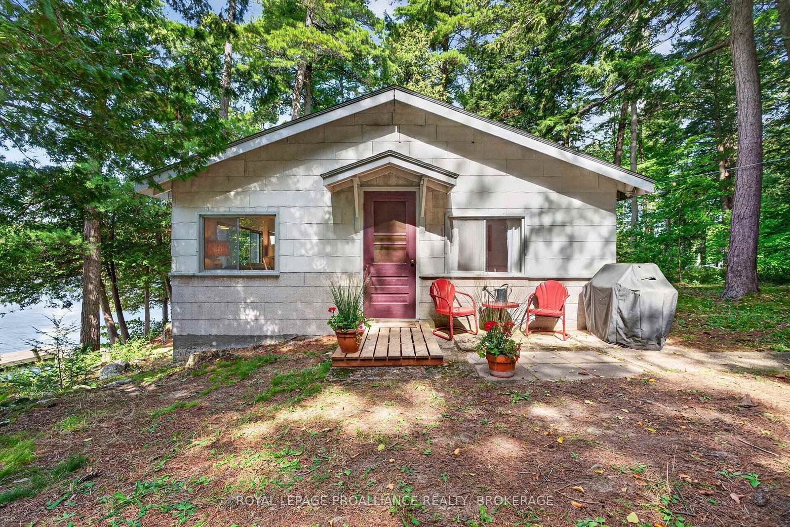 18-lb5-road-rideau-lakes-ontario-x13824474