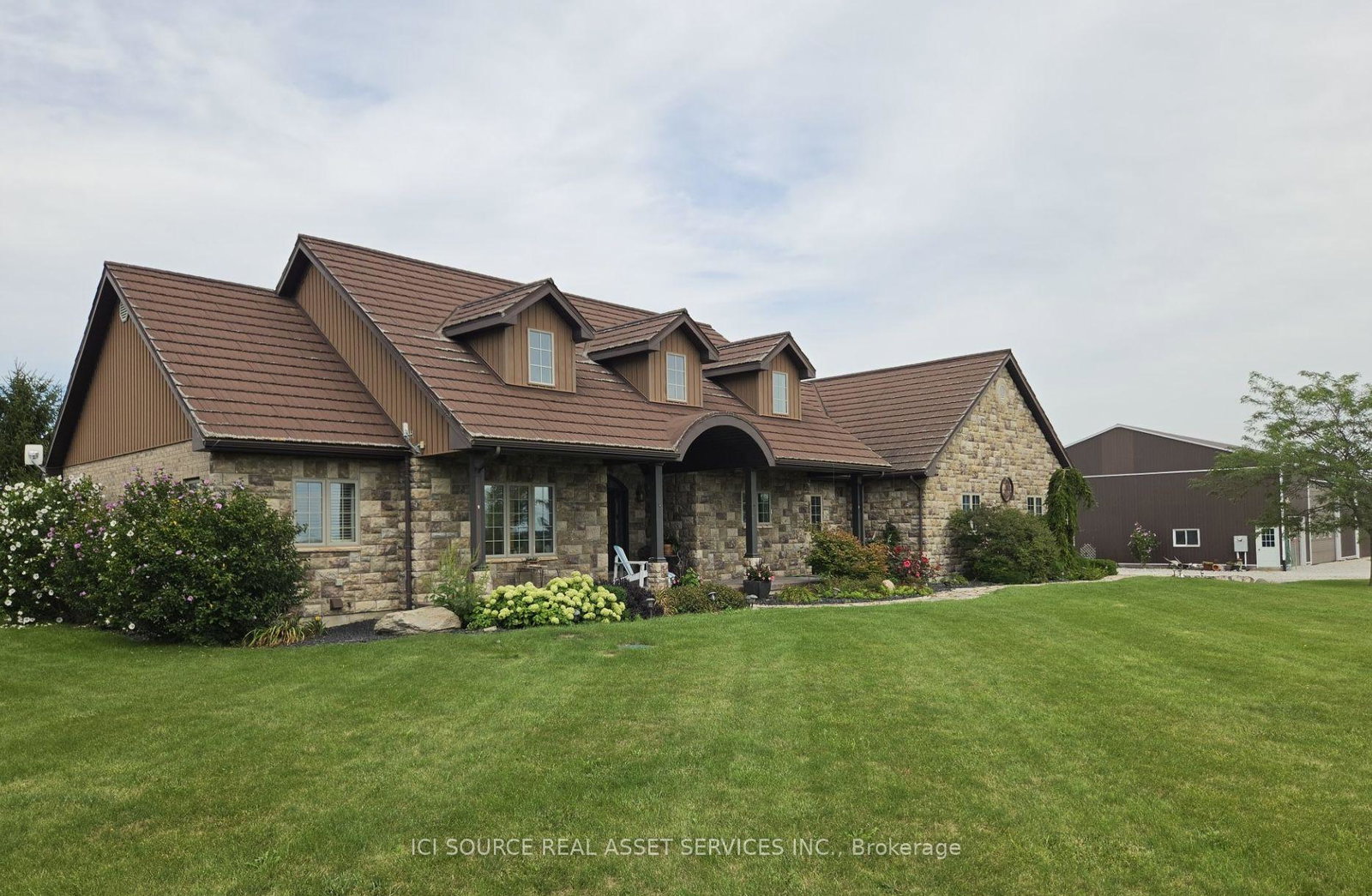 1532-kerr-line-st-clair-ontario-x13824992