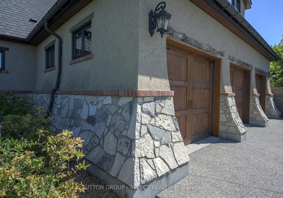 1039-cherrygrove-drive-london-south-ontario-x13825180
