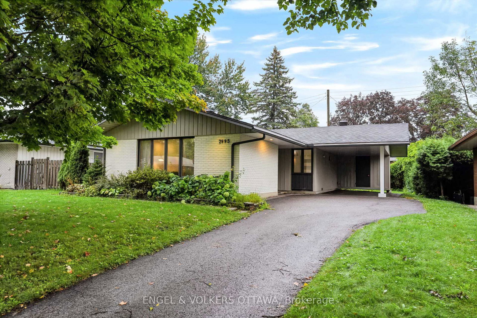 2995-cowan-crescent-ottawa-ontario-x13825376